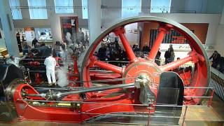 Corliss Steam Engine starting up at the London Science Museum [upl. by Lacie]