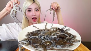 Tóc Vàng mukbang bạch tuộc sống [upl. by Jermyn]