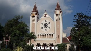 Ibadat Jumat Agung Katedral Keuskupan Malang 2018  Mgr Henricus Pidyarto Gunawan OCarm [upl. by Silvester]