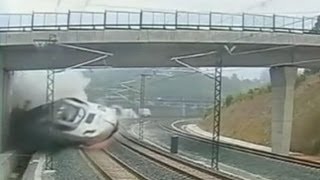 Spain Train Derailment Video 2013 Shocking Crash Kills At Least 77 Caught on Tape [upl. by Gagne]