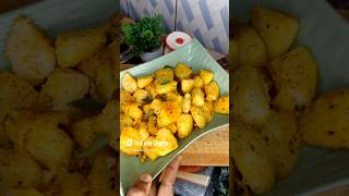 Idli fry recipe in just 2 minuteyshorts youtubeshorts trending shorts idlifry [upl. by Darsie]